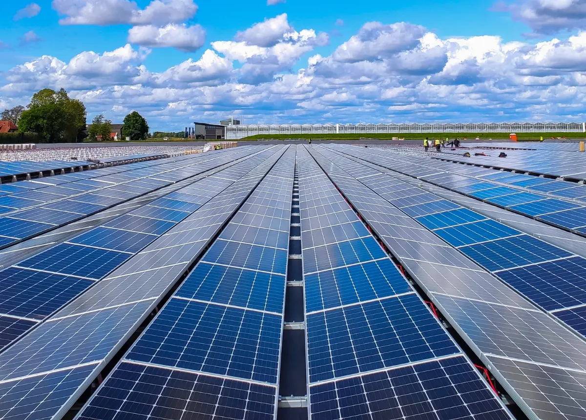 Artigo 1 - Inversores Híbridos e Armazenamento de Energia