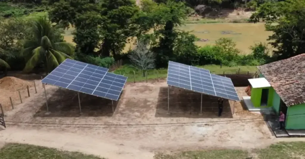 Inversor 15K - 40 Painéis 555W |16.50 kWp